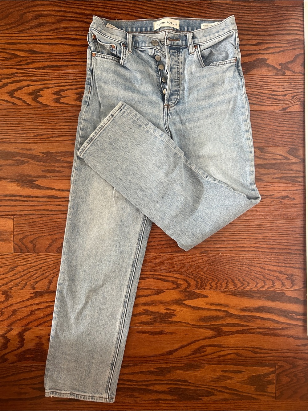 Denim Forum Women’s Light Blue Straight-Leg Jeans